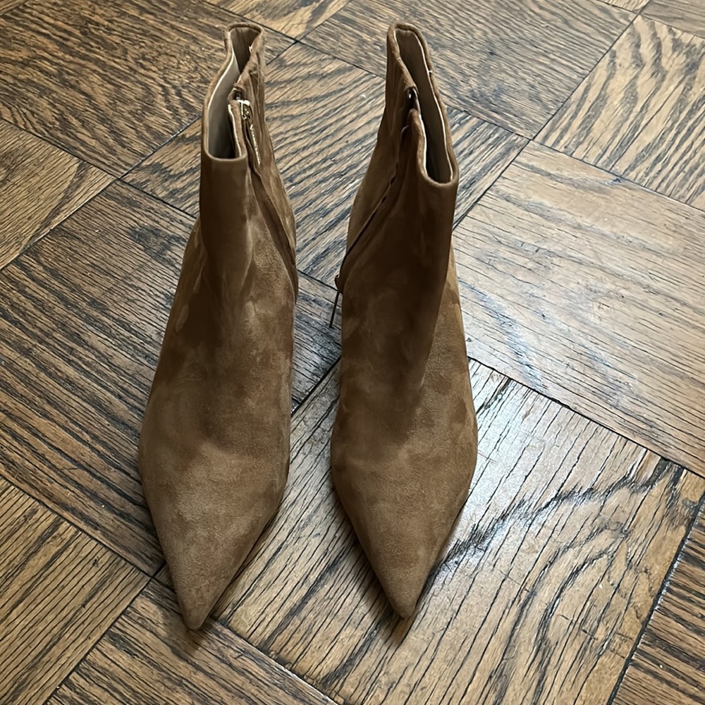 NWT Veronica Beard boots, suede upper, leather sole, kitten heels - Picture 3 of 3